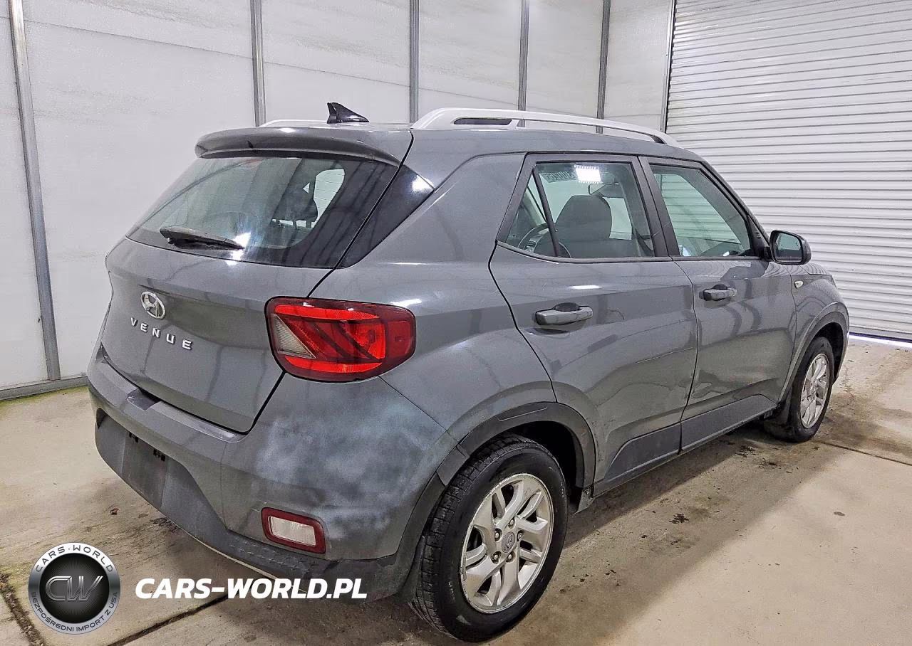 2020 Hyundai Venue Sel VIN:KMHRC8A30LU038083 - 3