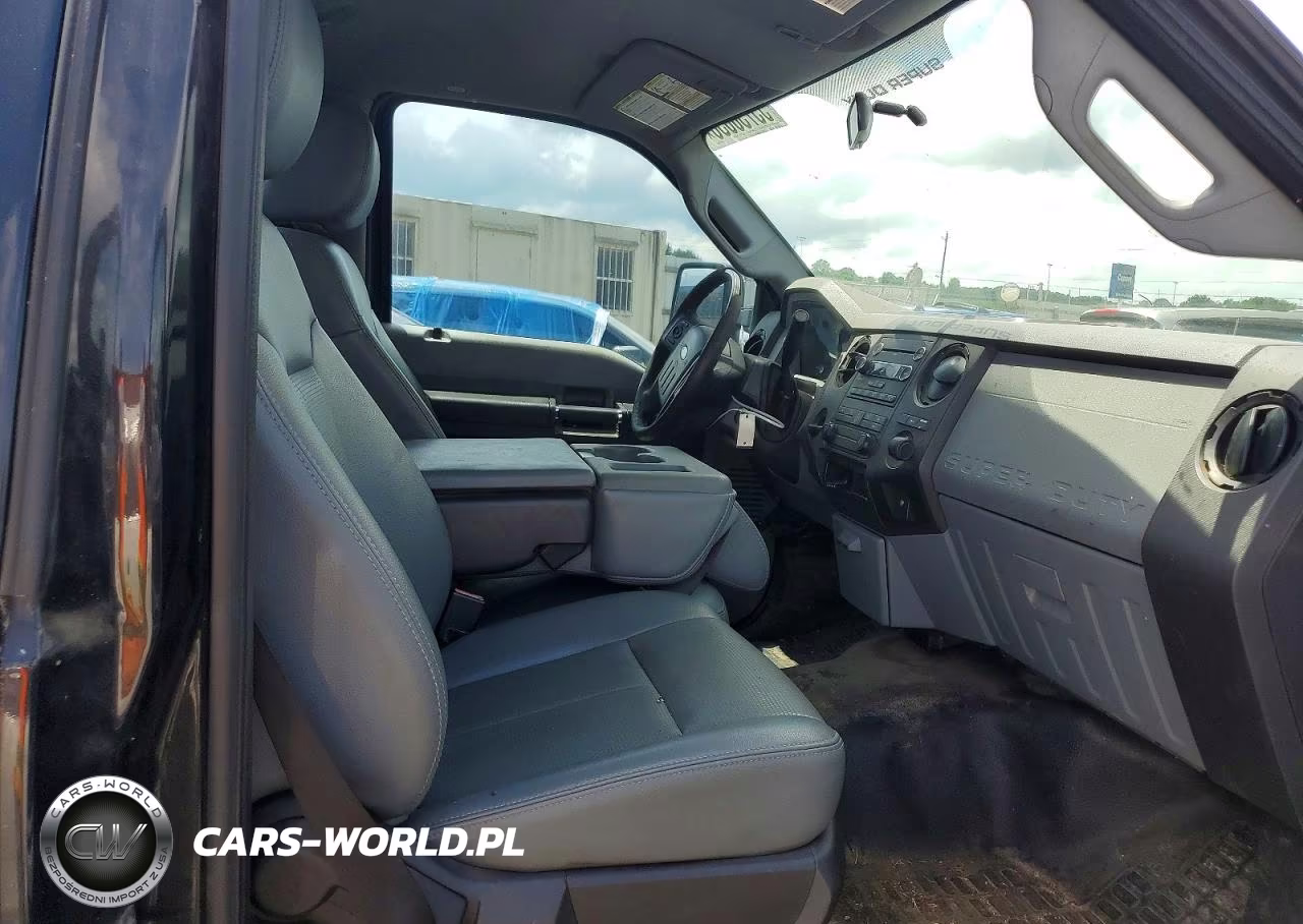 2011 Ford F250 Super Duty VIN:1FTBF2A62BEB33614 - 10