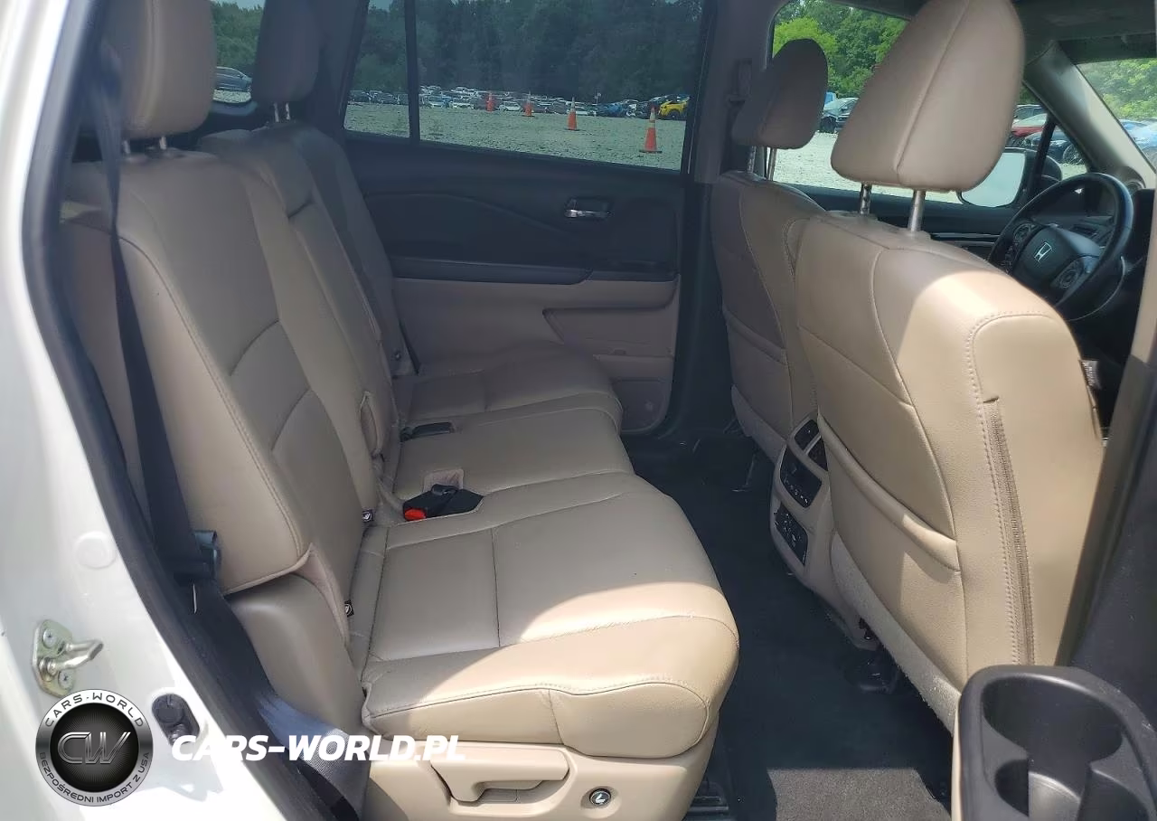 2016 Honda Pilot Touring VIN:5FNYF6H91GB109991 - 11