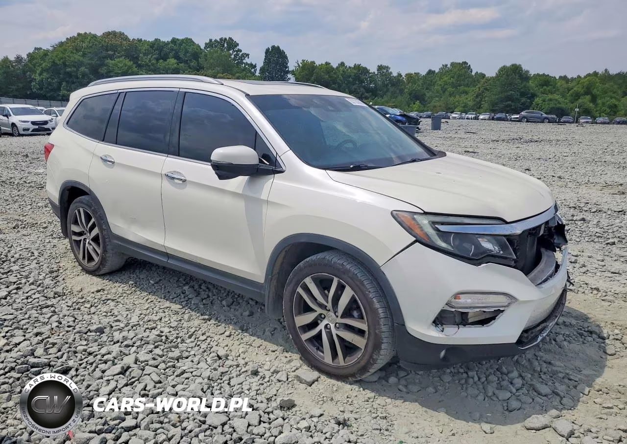 2016 Honda Pilot Touring VIN:5FNYF6H91GB109991 - 4