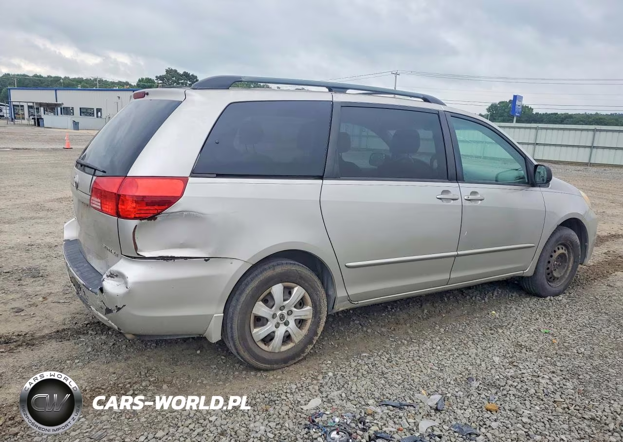 2004 Toyota Sienna Le 7 Passenger VIN:5TDZA23CX4S018210 - 3