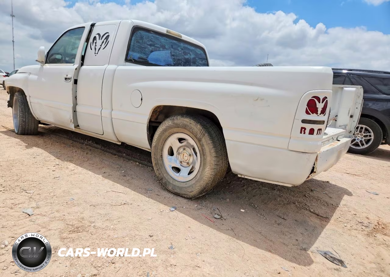 2001 Dodge Ram 1500 VIN:3B7HC13Z21M517437 - 2
