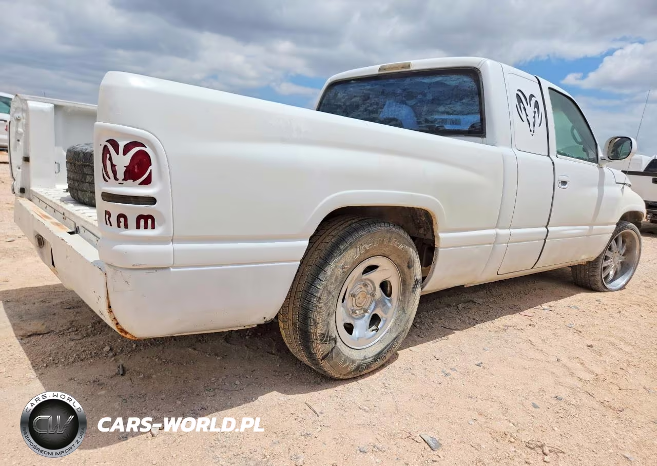 2001 Dodge Ram 1500 VIN:3B7HC13Z21M517437 - 3