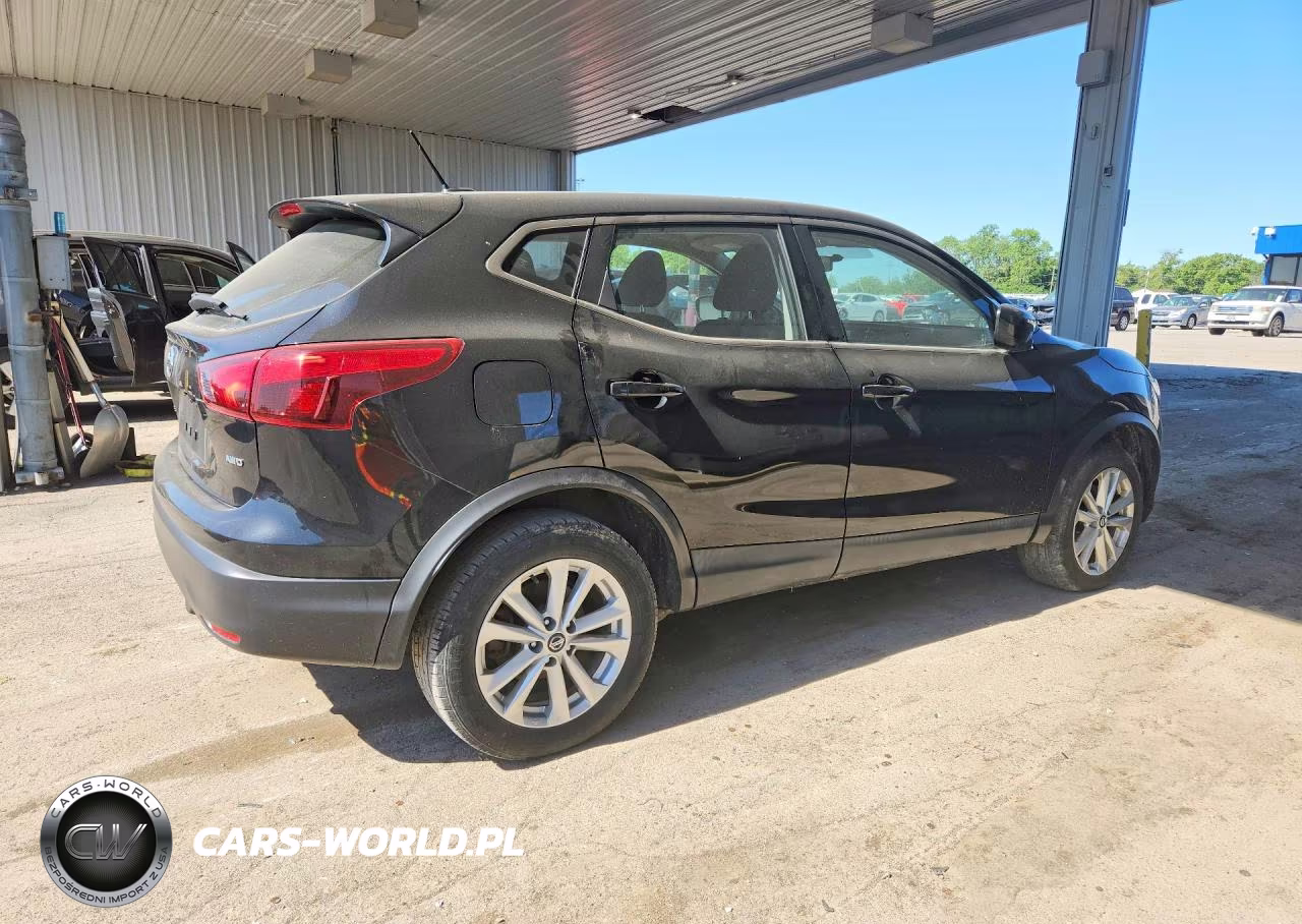 2019 Nissan Rogue Sport S VIN:JN1BJ1CR3KW318087 - 3