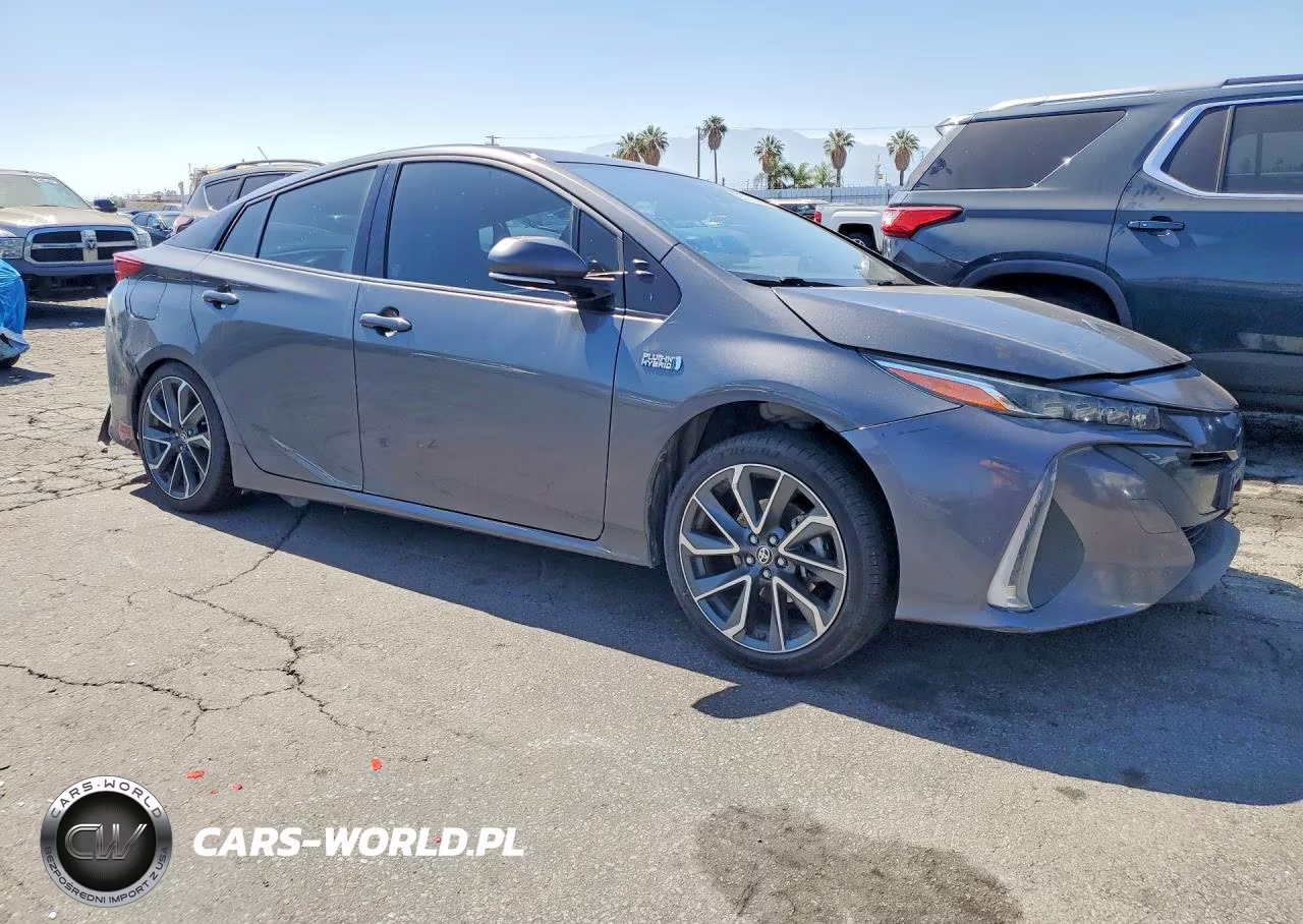 2020 Toyota Prius Prime Xle VIN:JTDKARFP8L3143960 - 4