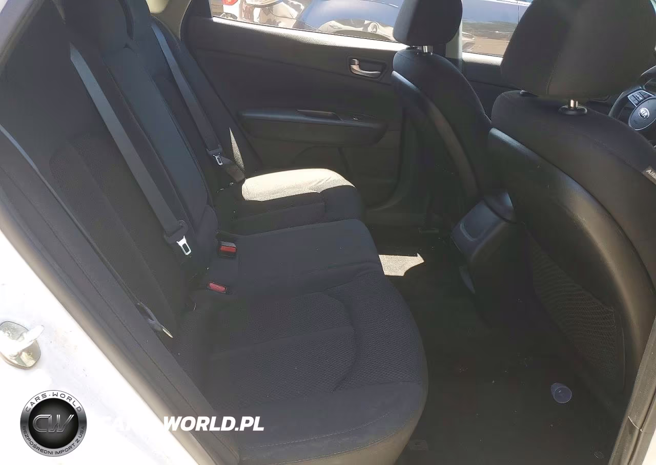 2020 Kia Optima Lx VIN:5XXGT4L30LG415132 - 10