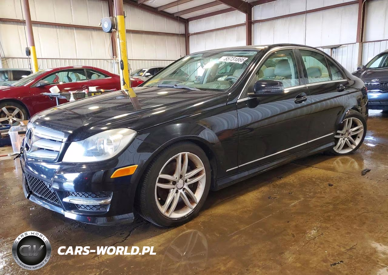 2012 Mercedes-Benz C 300 4Matic – zdjęcie 1 z 13