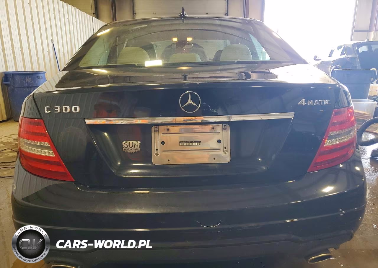2012 Mercedes-Benz C 300 4Matic VIN:WDDGF8BB2CF874867 - 6