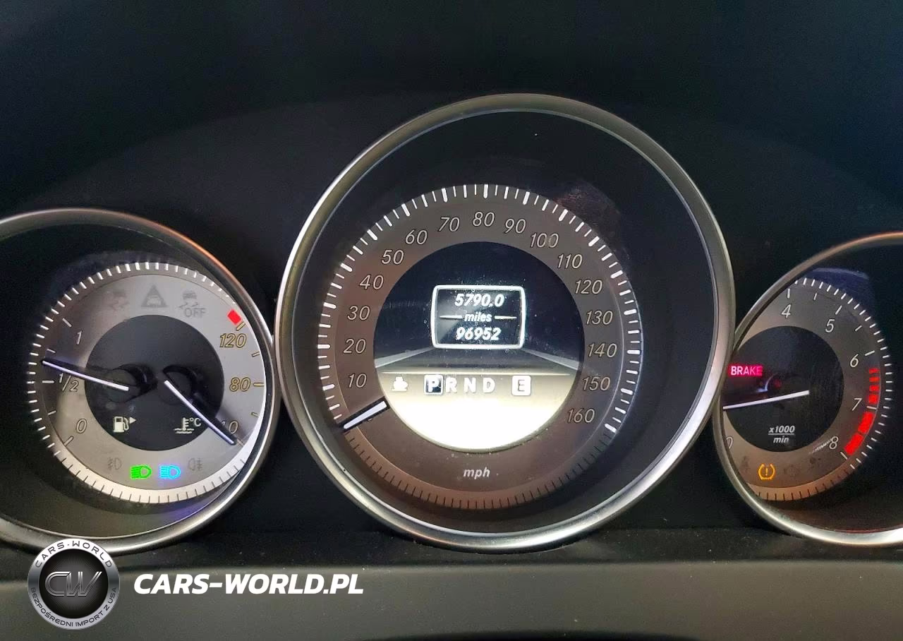 2012 Mercedes-Benz C 300 4Matic VIN:WDDGF8BB2CF874867 - 9