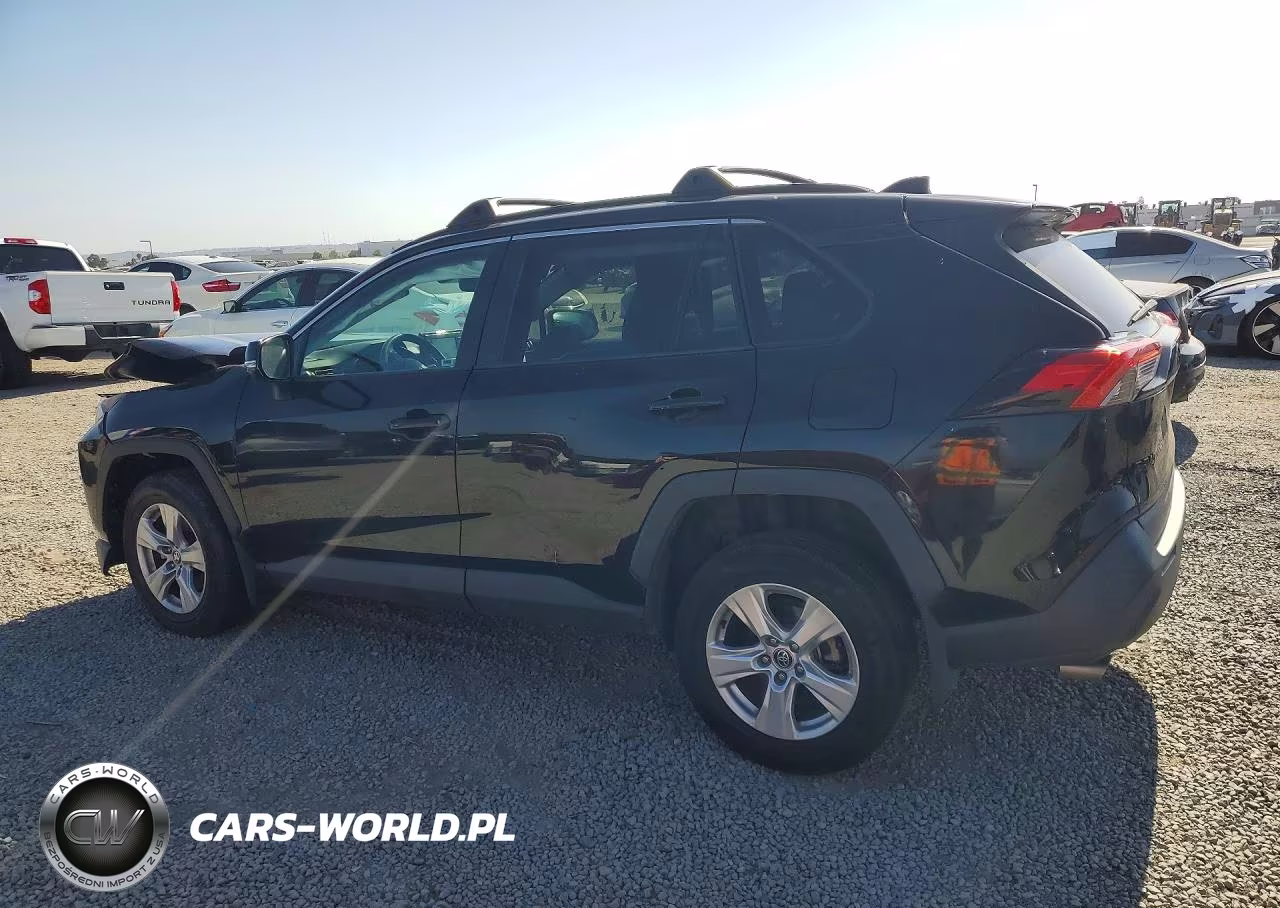 2021 Toyota Rav4 Xle VIN:2T3W1RFV4MC150081 - 2