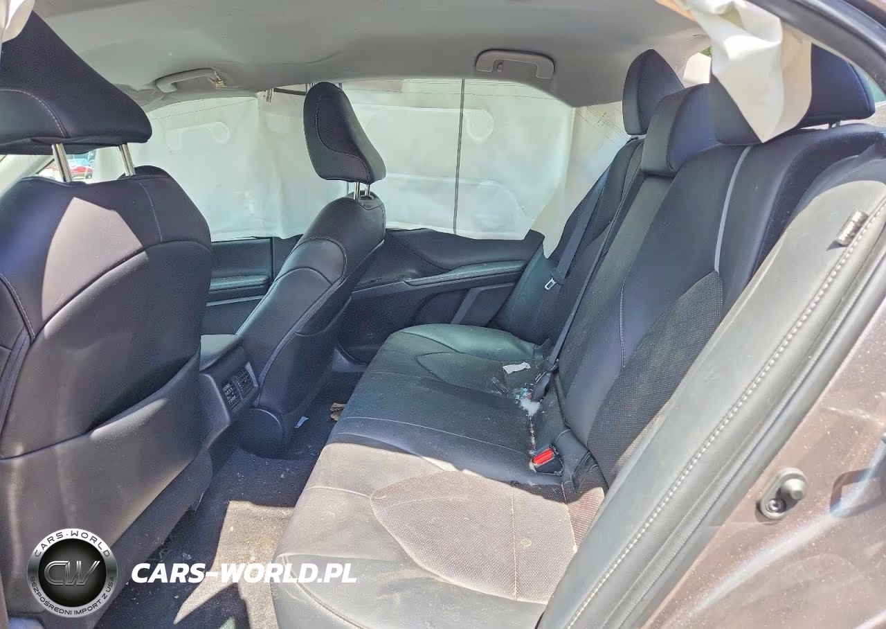 2020 Toyota Camry Xse VIN:4T1K61AK1LU390578 - 10