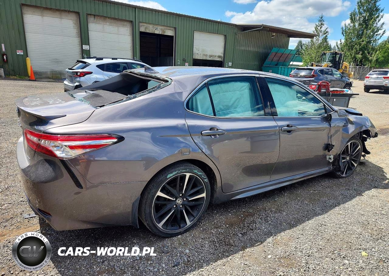 2020 Toyota Camry Xse VIN:4T1K61AK1LU390578 - 3