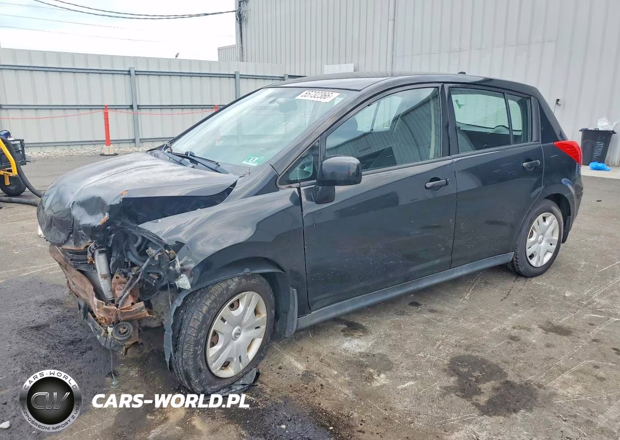 2010 Nissan Versa 1.8 S