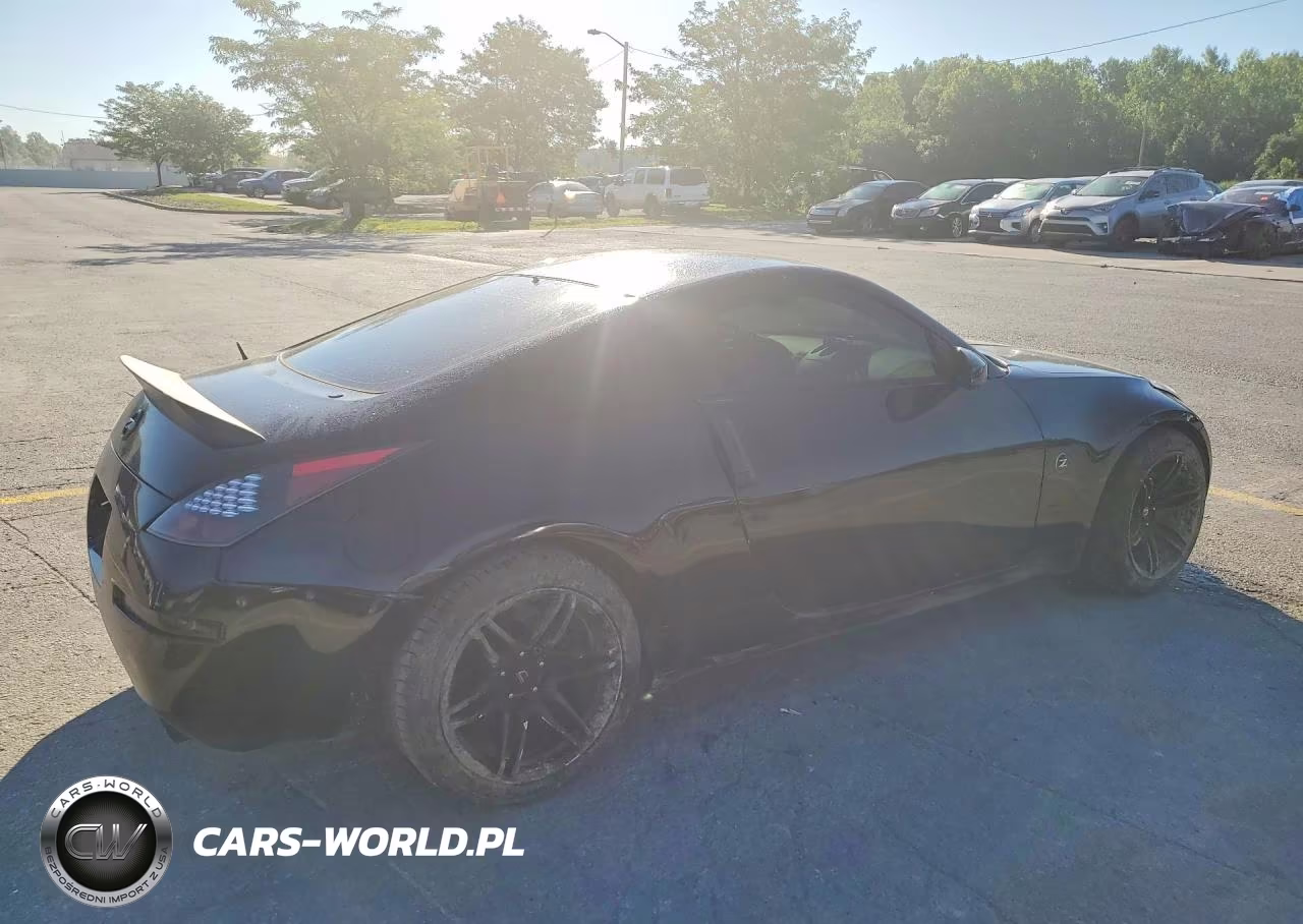 2005 Nissan 350Z Coupe VIN:JN1AZ34D25M607223 - 3