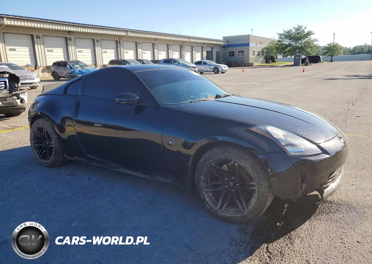 2005 Nissan 350Z Coupe VIN:JN1AZ34D25M607223 - 4