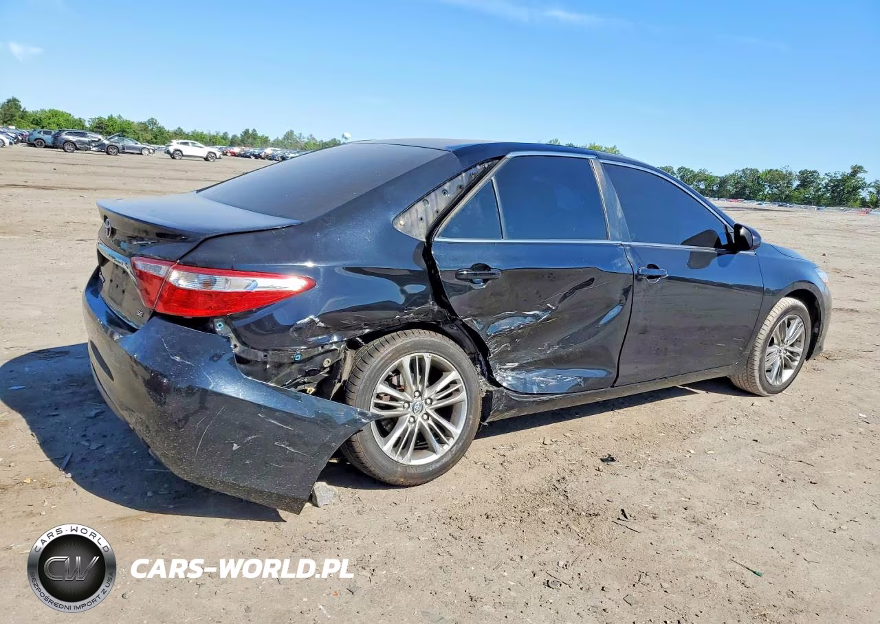 2017 Toyota Camry Se VIN:4T1BF1FK0HU289211 - 3