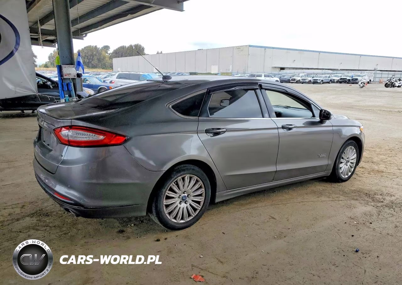 2014 Ford Fusion Se Phev VIN:3FA6P0PU4ER122596 - 3