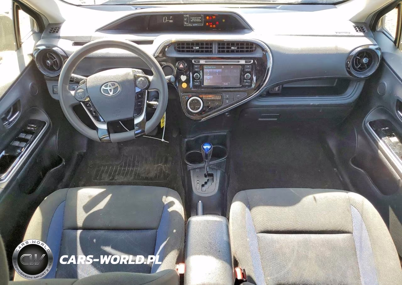 2018 Toyota Prius C Two VIN:JTDKDTB35J1600515 - 8
