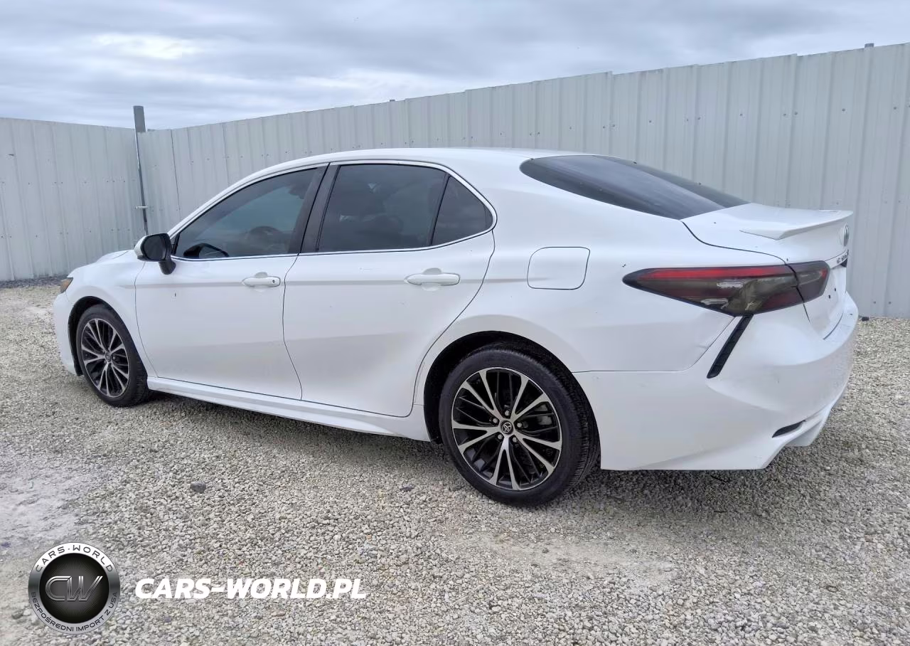 2018 Toyota Camry Se VIN:4T1B11HK6JU135846 - 2