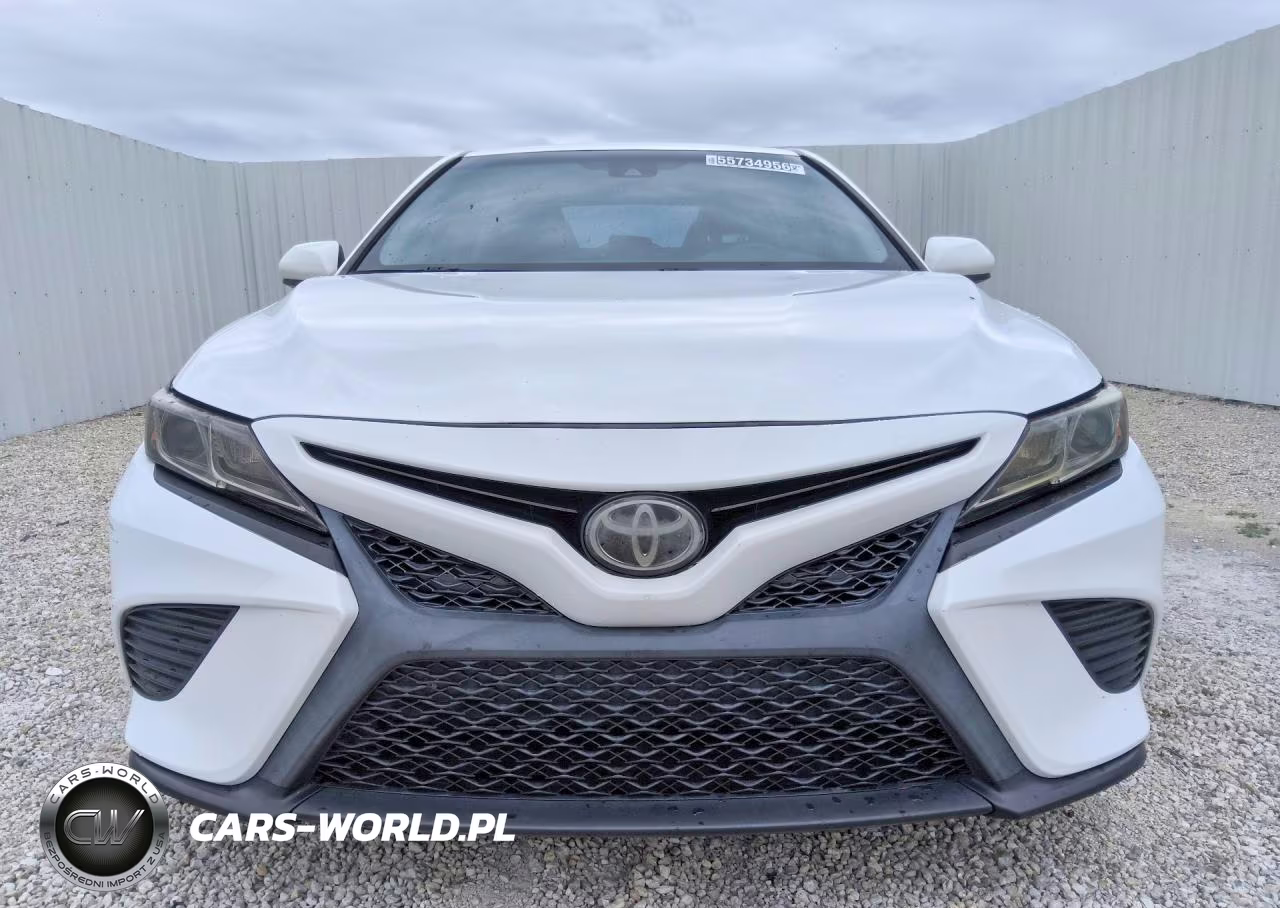 2018 Toyota Camry Se VIN:4T1B11HK6JU135846 - 5
