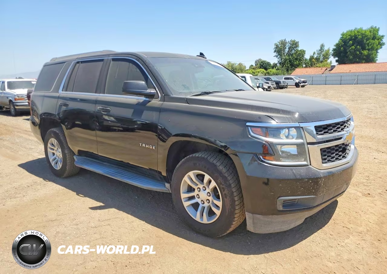 2017 Chevrolet Tahoe C1500 Ls VIN:1GNSCAKC3HR164936 - 4