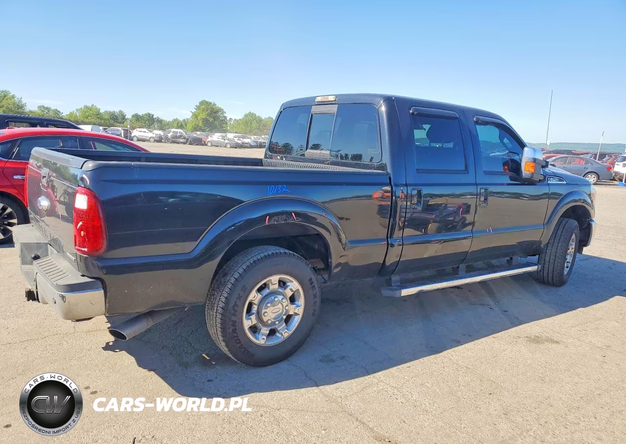 2013 Ford F250 Super Duty VIN:1FT7W2A64DEB28617 - 3