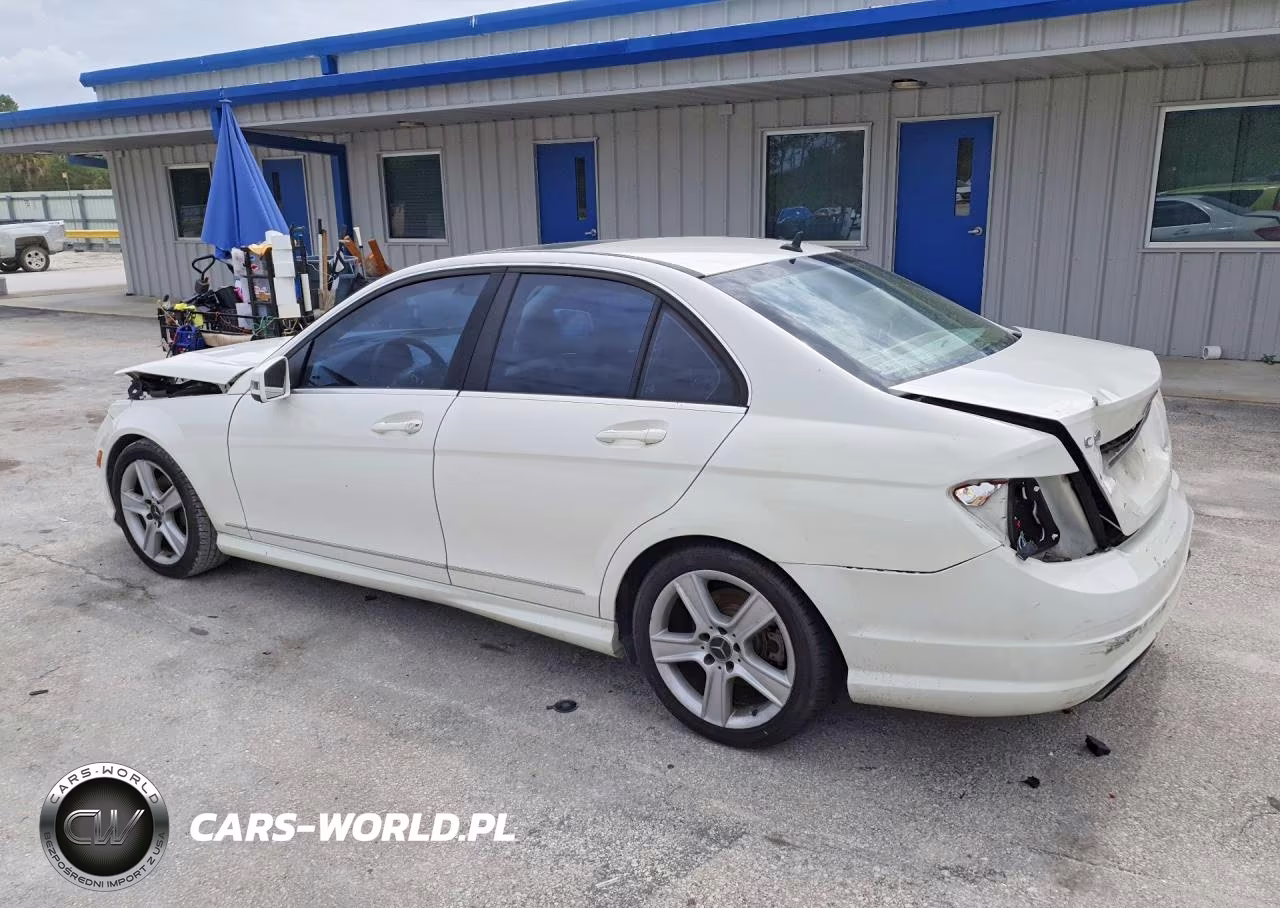 2010 Mercedes-Benz C 300 VIN:WDDGF5EB6AF376176 - 2