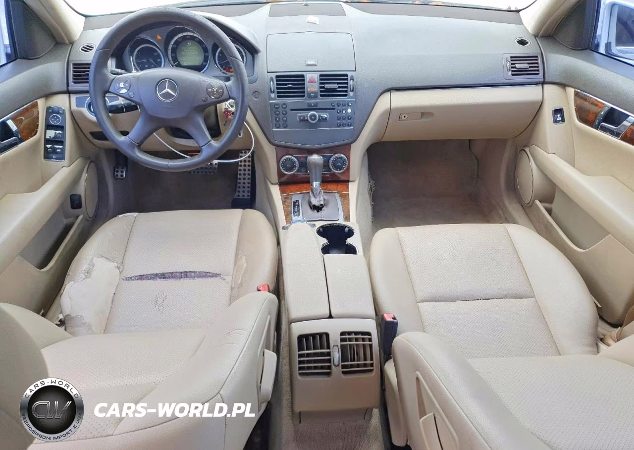 2010 Mercedes-Benz C 300 VIN:WDDGF5EB6AF376176 - 8