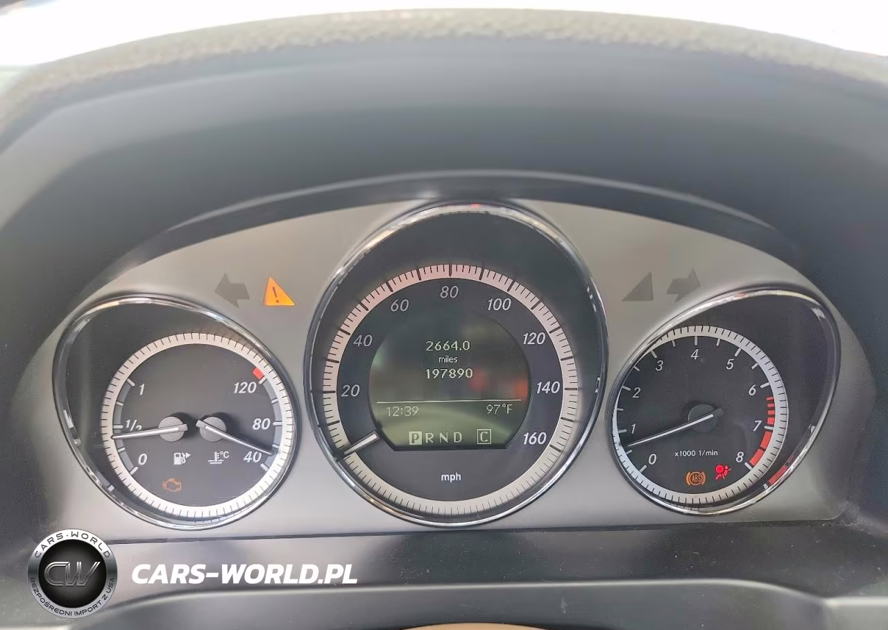 2010 Mercedes-Benz C 300 VIN:WDDGF5EB6AF376176 - 9