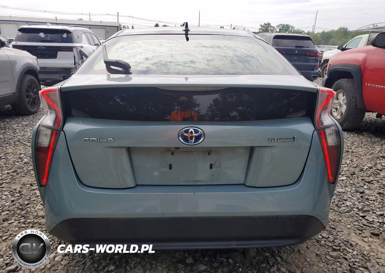 2016 Toyota Prius Three VIN:JTDKARFU6G3005975 - 6