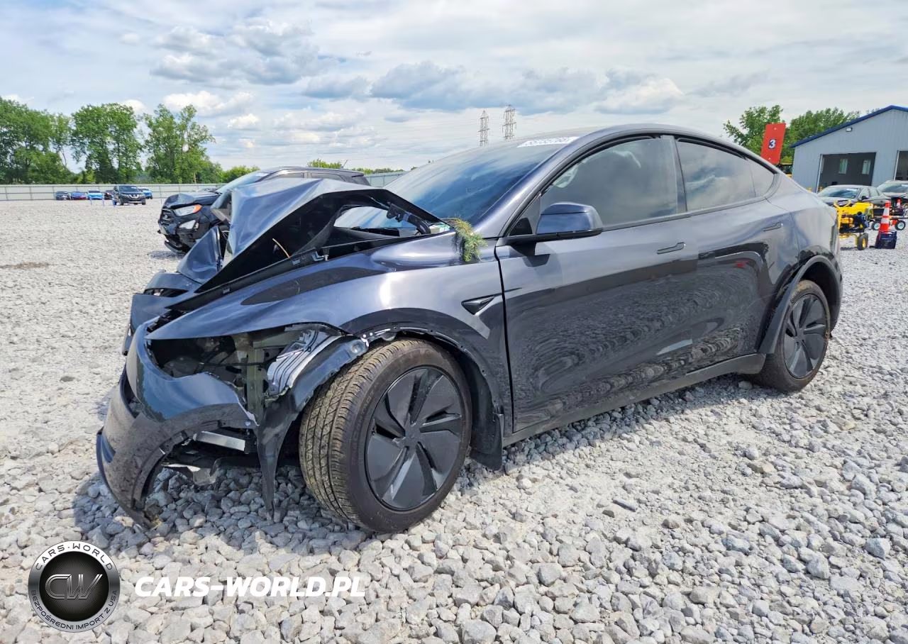 2026 Tesla Model Y – zdjęcie 1 z 12