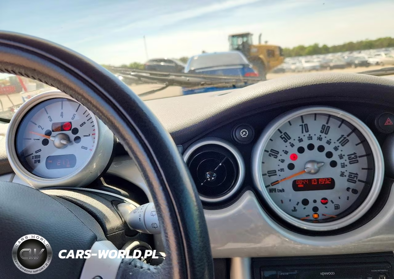 2003 Mini Cooper VIN:WMWRC33413TC44094 - 9