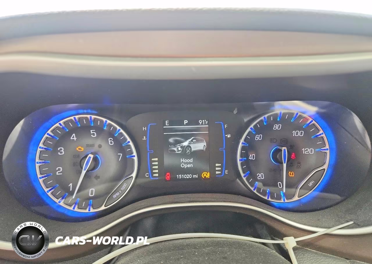 2018 Chrysler Pacifica Touring L VIN:2C4RC1BG4JR152059 - 9