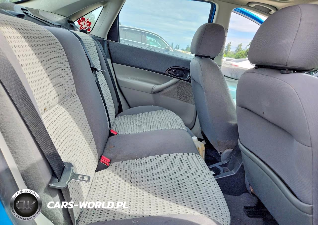 2007 Ford Focus Zx4 VIN:1FAFP34NX7W235645 - 10