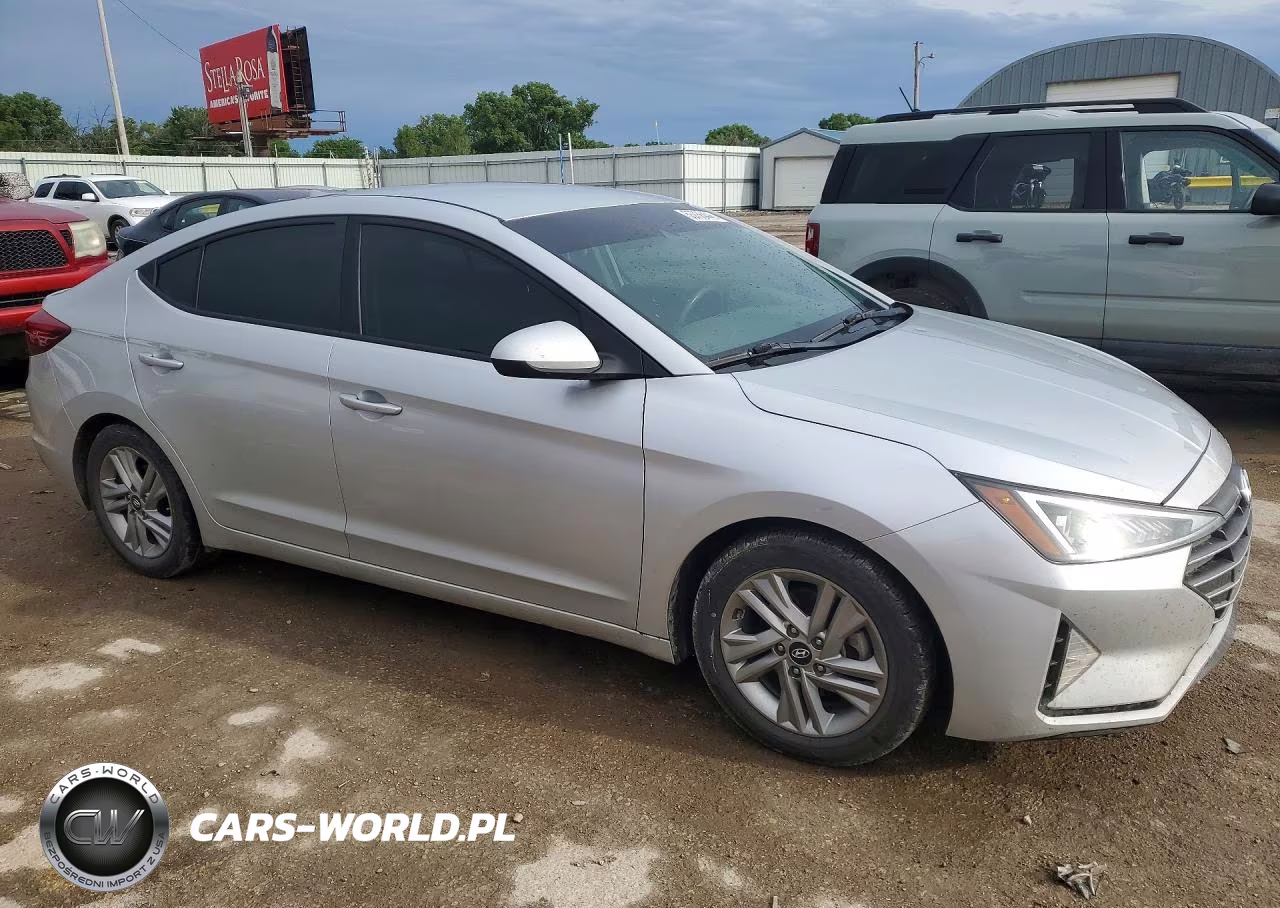 2020 Hyundai Elantra Sel VIN:5NPD84LF4LH532859 - 4