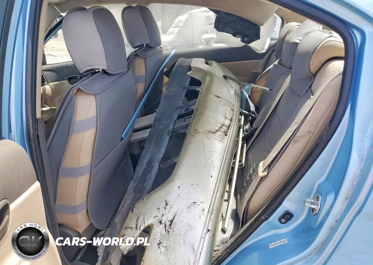2009 Hyundai Accent Gls VIN:KMHCN46C89U284373 - 10