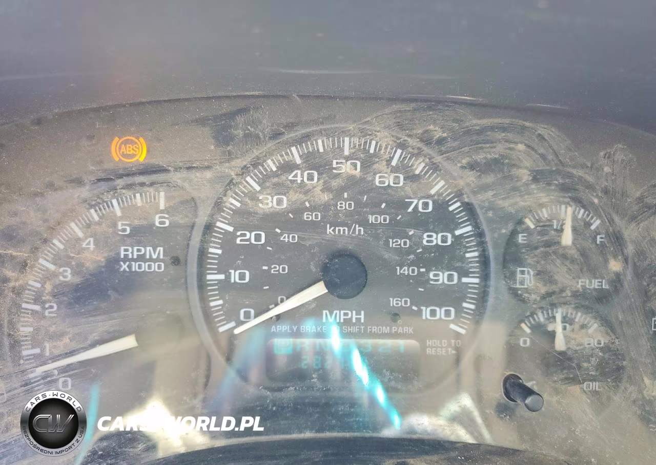 2002 Chevrolet Tahoe K1500 VIN:1GNEK13T52J266131 - 9