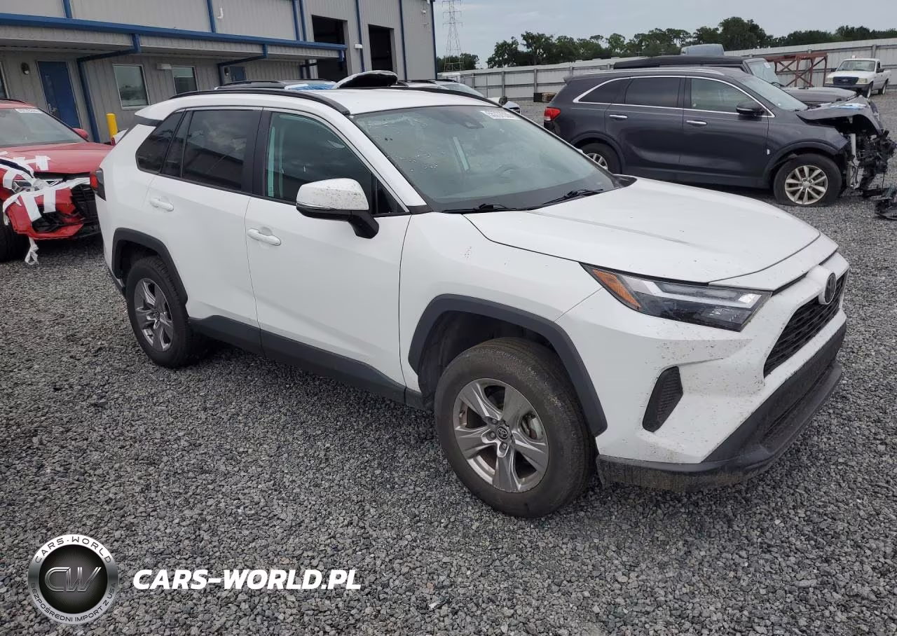 2023 Toyota Rav4 Xle VIN:2T3W1RFV0PC240302 - 4