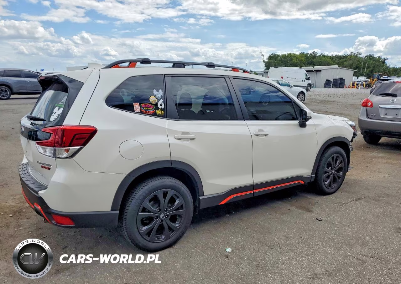 2020 Subaru Forester Sport VIN:JF2SKARC2LH486002 - 3