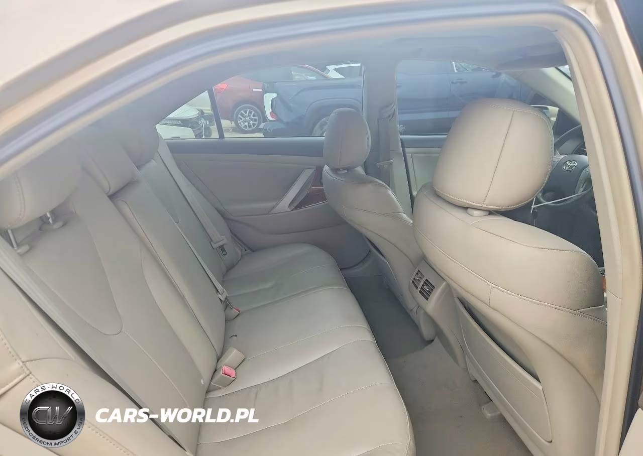 2011 Toyota Camry Xle VIN:4T1BF3EK0BU738410 - 10
