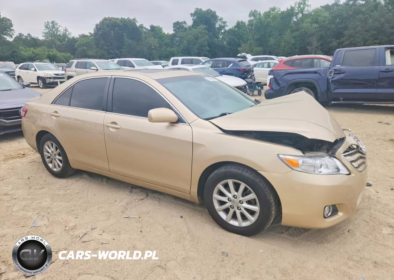 2011 Toyota Camry Xle VIN:4T1BF3EK0BU738410 - 4