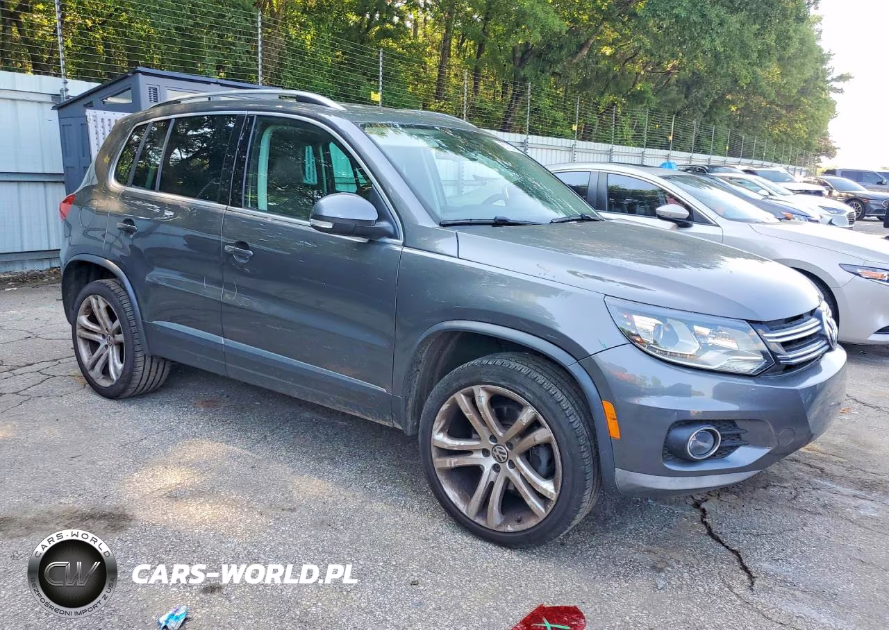 2016 Volkswagen Tiguan S VIN:WVGAV7AX1GW602189 - 4