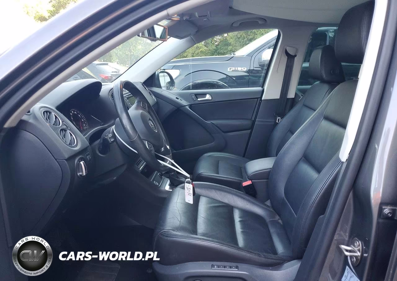 2016 Volkswagen Tiguan S VIN:WVGAV7AX1GW602189 - 7