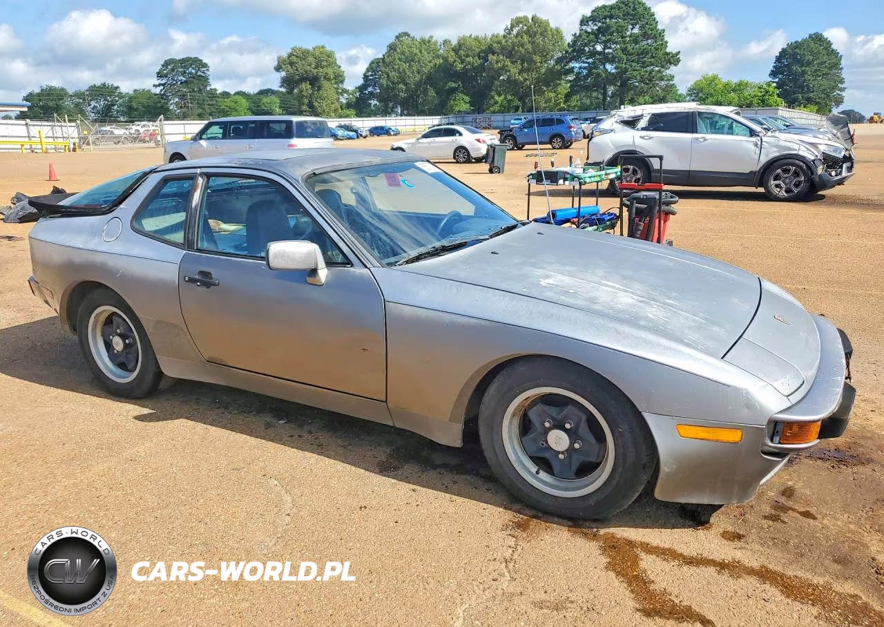 1985 Porsche 944 VIN:WP0AA0942FN473160 - 4