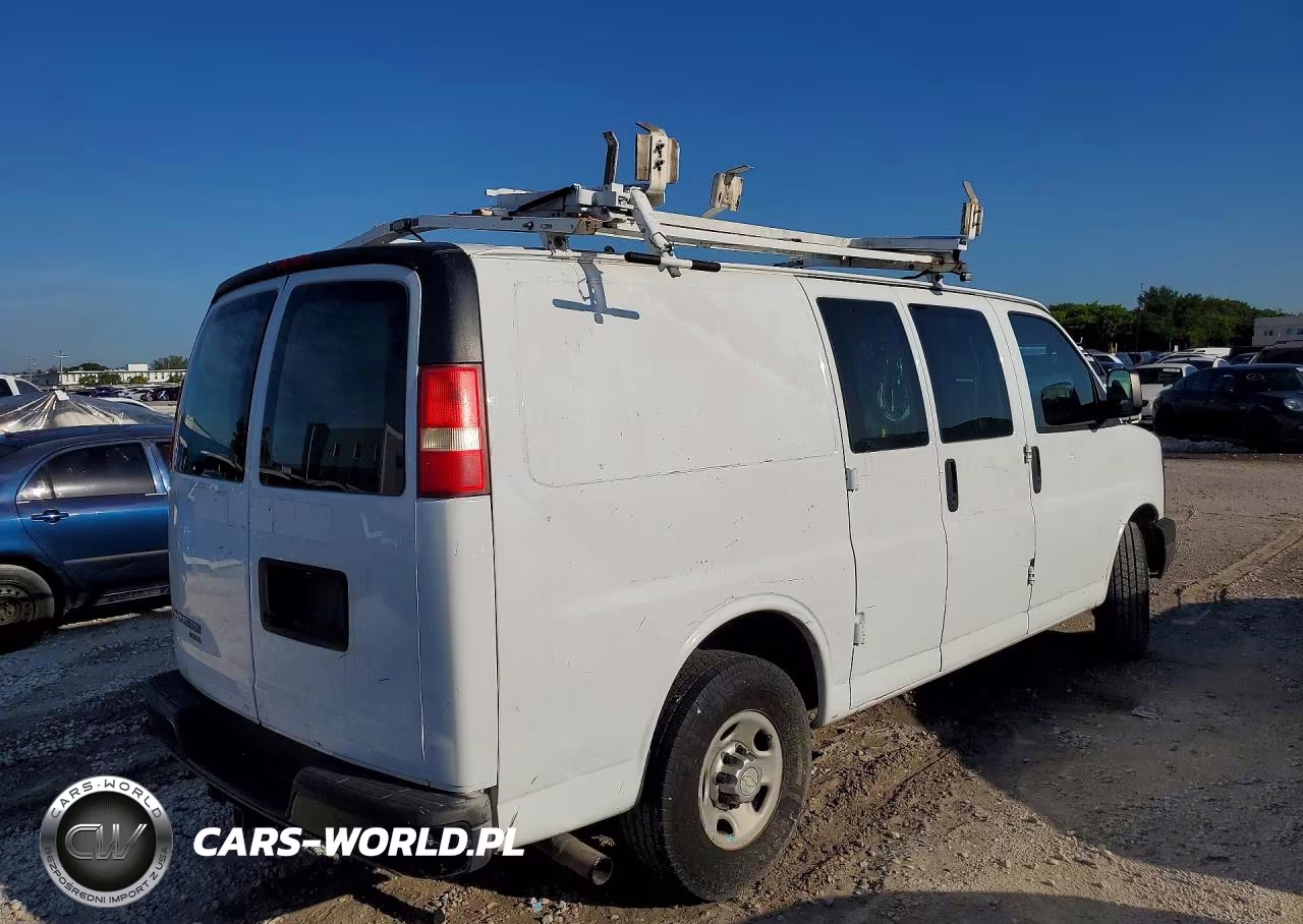 2013 Chevrolet Express G2500 VIN:1GCWGFCA8D1904353 - 3