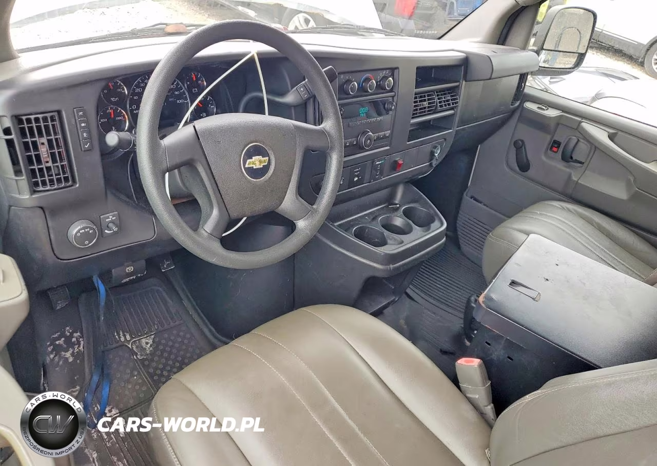 2013 Chevrolet Express G2500 VIN:1GCWGFCA8D1904353 - 8
