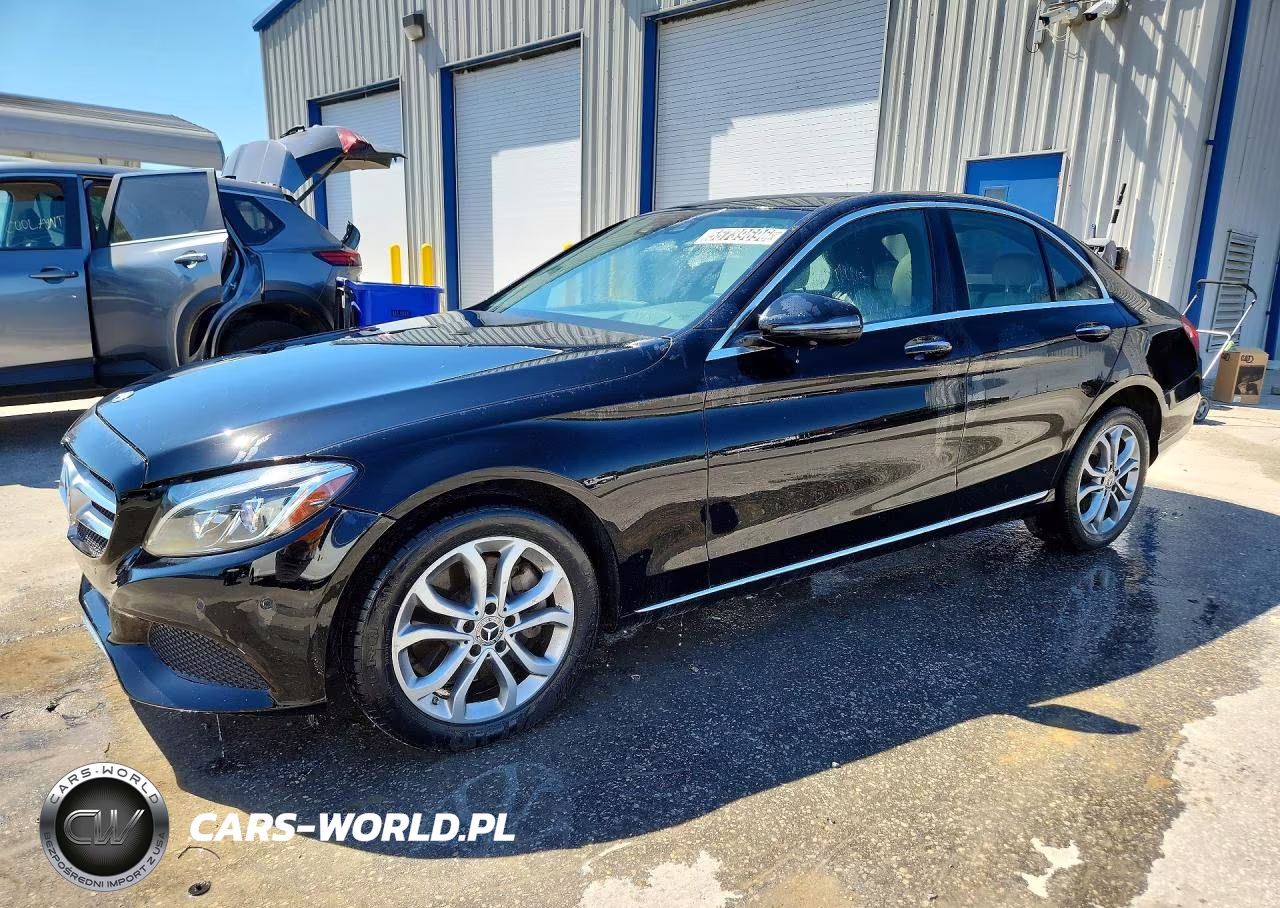 2018 Mercedes-Benz C 300 4Matic – zdjęcie 1 z 12