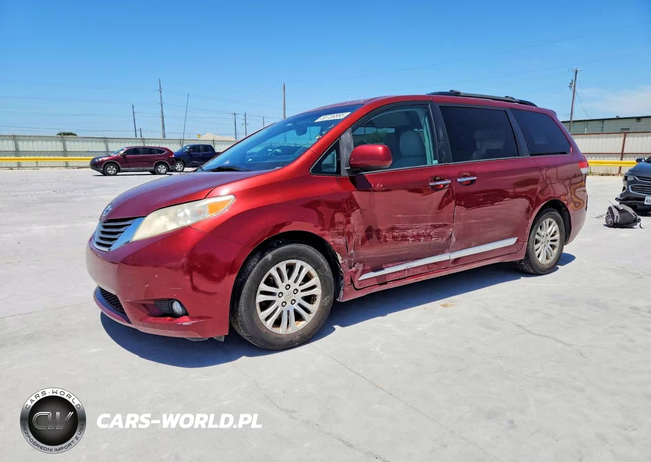 2012 Toyota Sienna Xle 8-Passenger