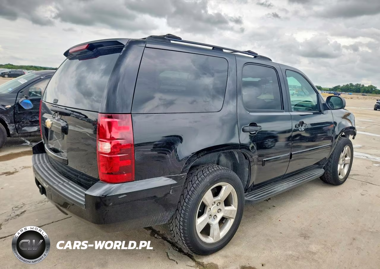 2007 Chevrolet Tahoe C1500 VIN:1GNFC13C27R273600 - 3