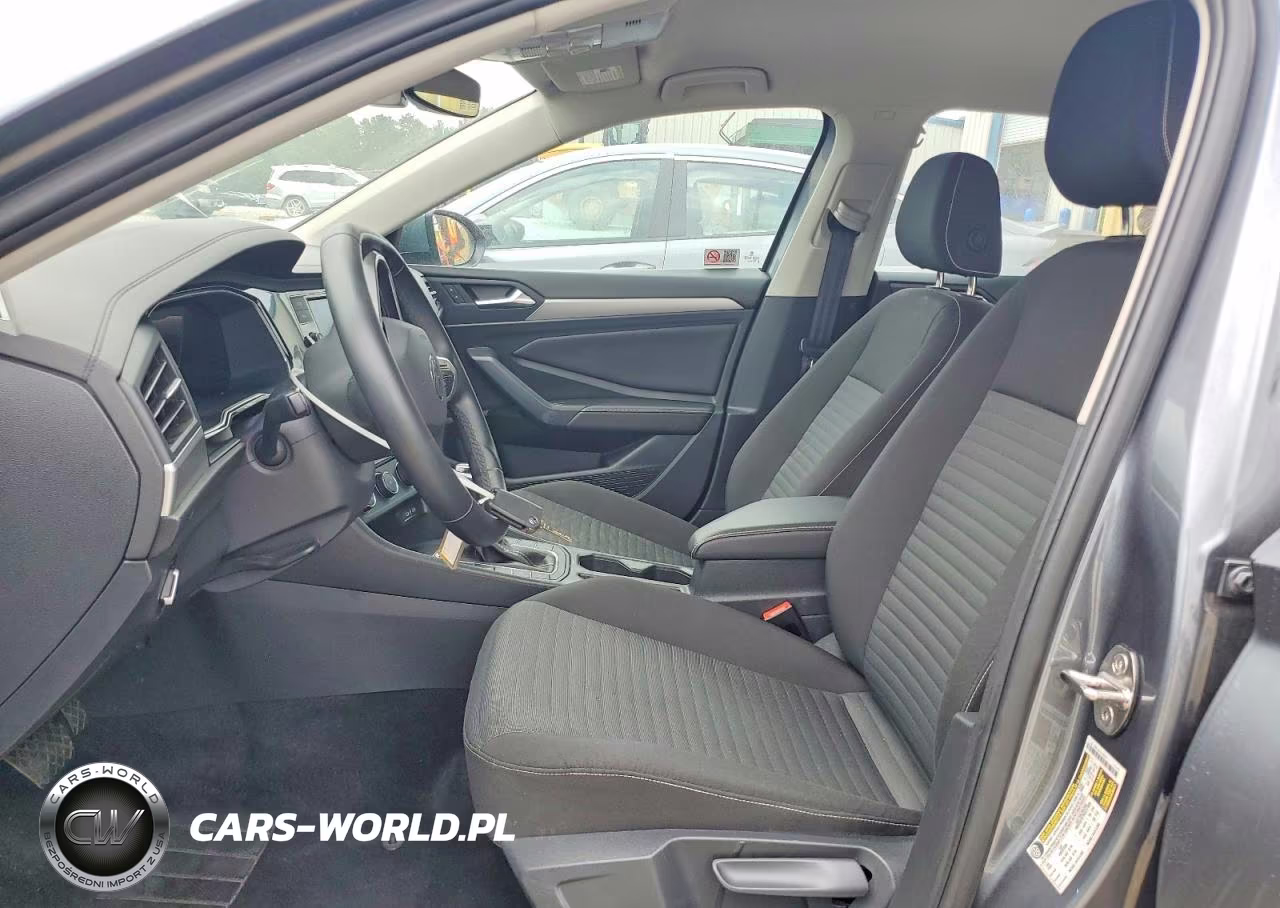 2024 Volkswagen Jetta S VIN:3VW5M7BU5RM071768 - 7